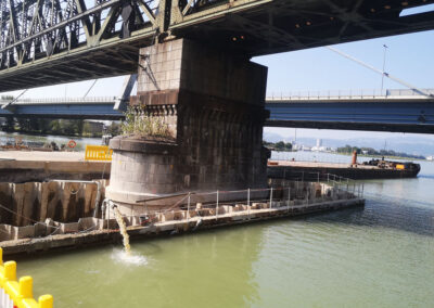 Pier upgrade Steyregg Danube Bridge in Linz - Austria