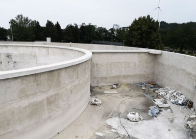 Basin in Munich - Gut Großlappen - Germany