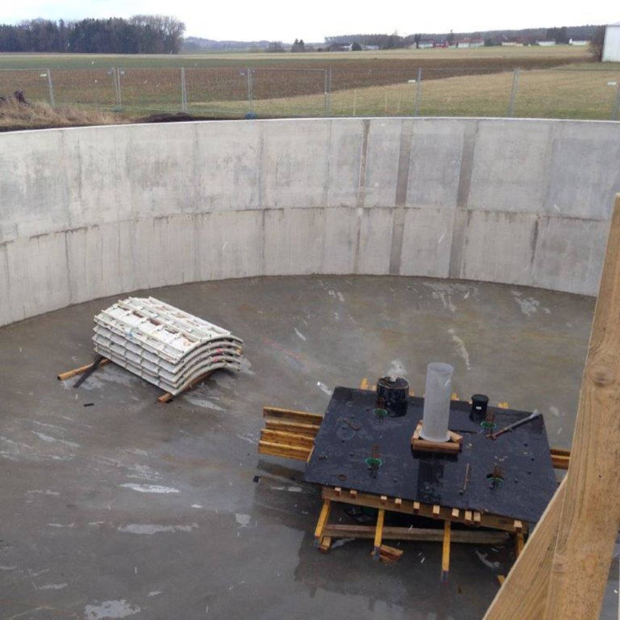Construction of a secondary clarifier with circular formwork from RSB Formwork Technology GmbH