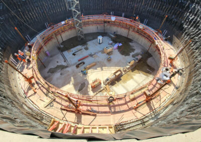 Vertikaler Ortbetonschacht für das Pumpwerk in Essen-Stoppenbergerbach geschalt mit der Kletterschalung von RSB Formwork Technology GmbH