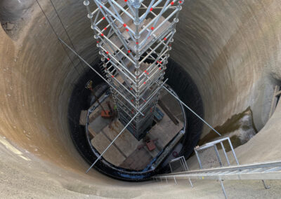 Vertikaler Ortbetonschacht mit Flachstellen geschalt mit der Kletterschalung von RSB Formwork Technology GmbH