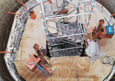 Vertikaler Ortbetonschacht mit Flachstellen geschalt mit der Kletterschalung von RSB Formwork Technology GmbH