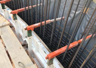 4 Schächt mit schalungsbündigen Zu- und Abläufen und mehreren Flachstellen von RSB Formwork Technology GmbH.