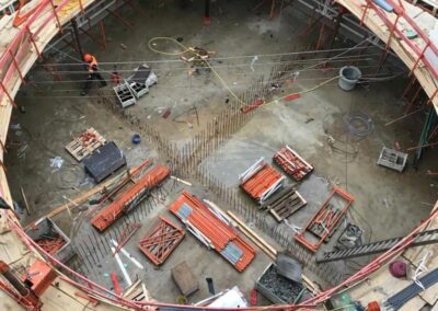 4 Schächt mit schalungsbündigen Zu- und Abläufen und mehreren Flachstellen von RSB Formwork Technology GmbH.