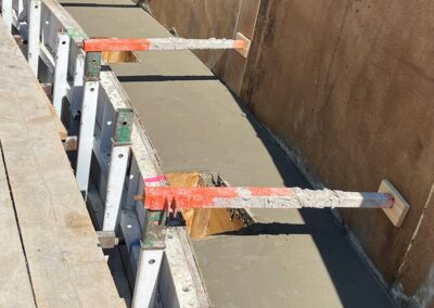 4 Schächt mit schalungsbündigen Zu- und Abläufen und mehreren Flachstellen von RSB Formwork Technology GmbH.