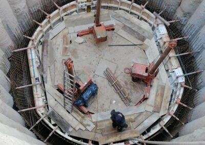 Beim Viehbachsammler 3 in Solingen werden 7 Schächte mit schalungsbündigen Zu- und Abläufen und mehreren Flachstellen von RSB Formwork Technology GmbH gebaut