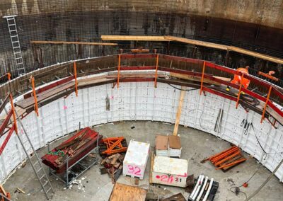 Kombibecken mit zweihäuptiger Innenwand und einhäuptiger Außenwand im Bestand von RSB Formwork Technology GmbH.