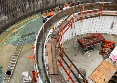 Kombibecken mit zweihäuptiger Innenwand und einhäuptiger Außenwand im Bestand von RSB Formwork Technology GmbH.