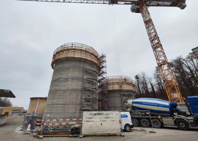 Die Sonderschalung für die Drucktüre und den Rohrkeller von RSB Formwork Technology GmbH ausgelegt und bereitgestellt