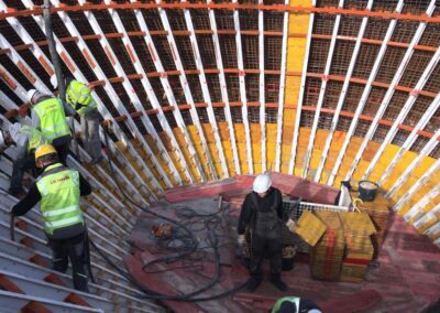 Faulturm mit Trichter und Kegeldach und zusätzlich ein offener Schlammspeicher mit Trichter von RSB Formwork Technology GmbH gebaut