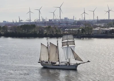 Hamburg Fernwärmedüker / Deutschland